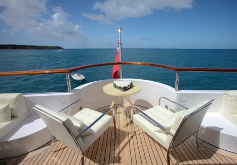 yacht-fendi-casa-deck-468x327.jpg