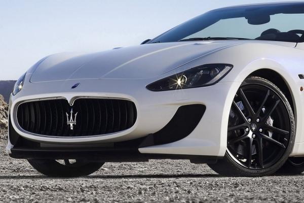 New-Maserati-GranCabrio-MC-Stradale-6.jpg