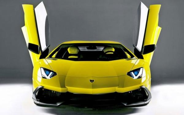 Lamborghini-Aventador-LP720-4-50-Anniversario-front-view-doors-up-623x389.jpg