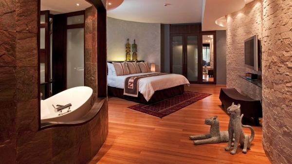 006949-14-bedroom-oval-tub-floor-sculptures.jpg