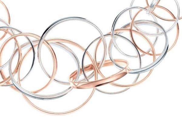 Tiffany-Co.-2012-Cluster-collier-in-RUBEDO-Metal-et-argent-e1329343671814.jpg