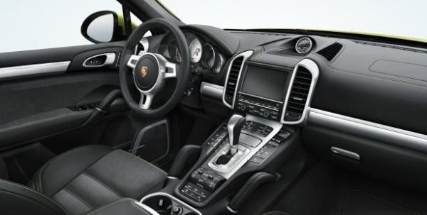 2013-Porsche-Cayenne-GTS-Interior-1-614x311.jpg