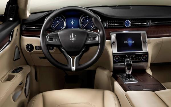 2013-Maserati-Quattroporte-interior.jpg