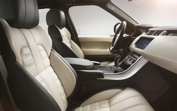 2014-Range-Rover-Sport-interior.jpg