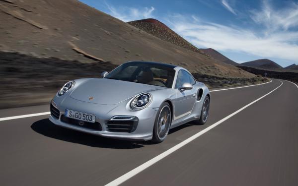 2014-Porsche-911-Turbo-S-front-three-quarters-in-motion.jpg