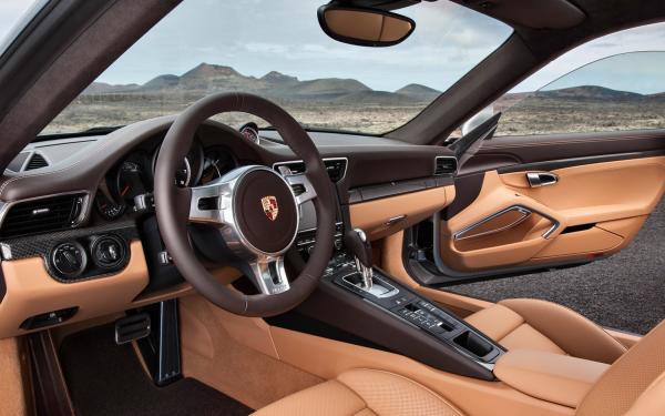 2014-Porsche-911-Turbo-S-interior.jpg