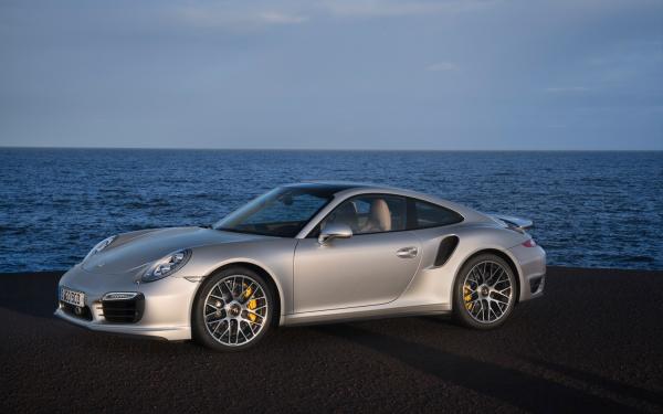 2014-Porsche-911-Turbo-S-side.jpg